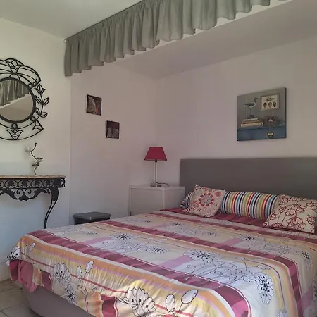 Charming Fisherman's House, 15-min Walk To The Apartman