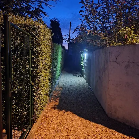 Charming Fisherman's House, 15-min Walk To The Apartamento