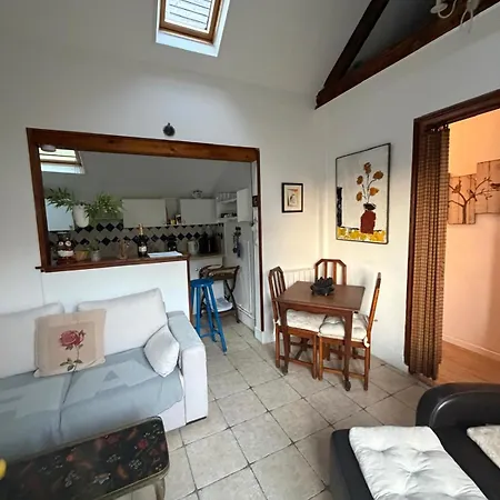 Charming Fisherman's House, 15-min Walk To The