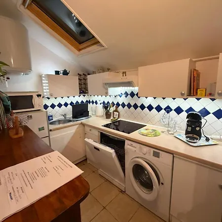 Charming Fisherman's House, 15-min Walk To The